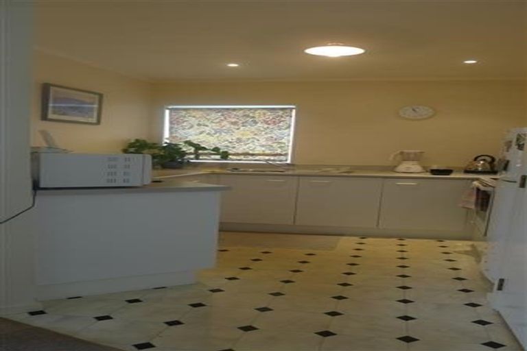 Photo of property in 12 Macalister Place, Miramar, Wellington, 6022