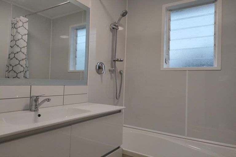 Photo of property in 10 Butler Place, Te Kamo, Whangarei, 0112