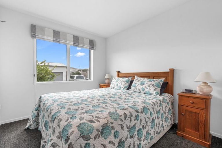 Photo of property in 11 Kamahi Crescent, Papamoa Beach, Papamoa, 3118