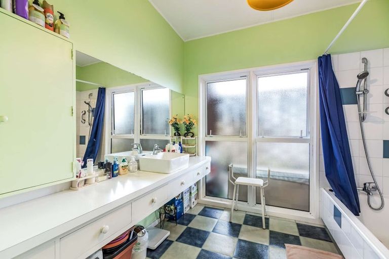 Photo of property in 65 Skerman Street, Marton, 4710