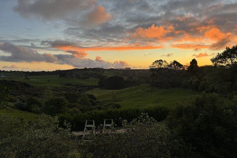 Photo of property in 592 Kanohi Road, Kaukapakapa, 0873