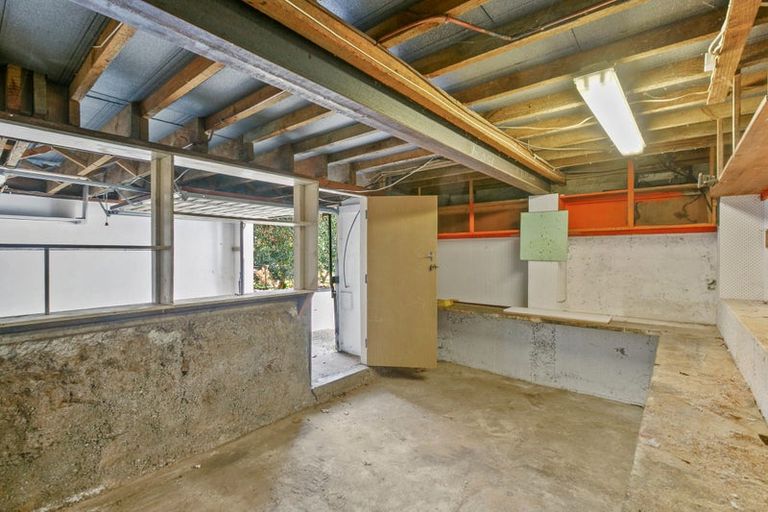 Photo of property in 88 Carrington Street, Lower Vogeltown, New Plymouth, 4310