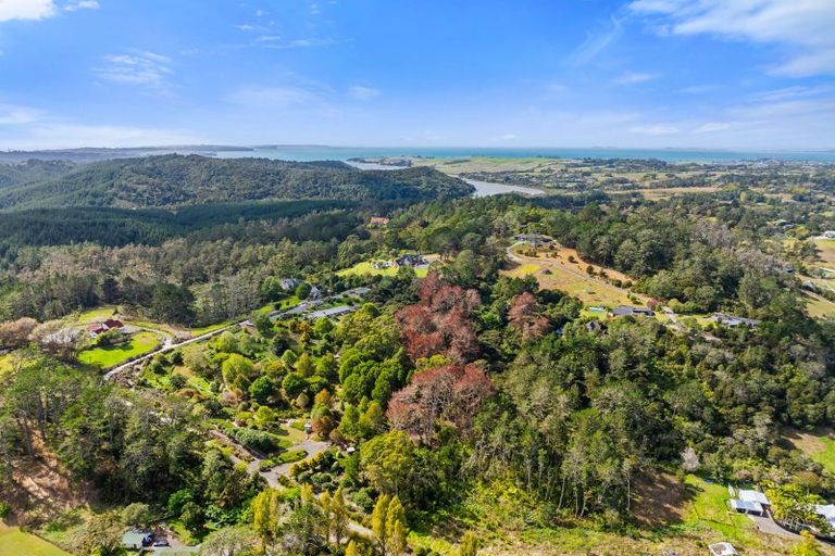 Photo of property in 1481 East Coast Road, Redvale, 0794