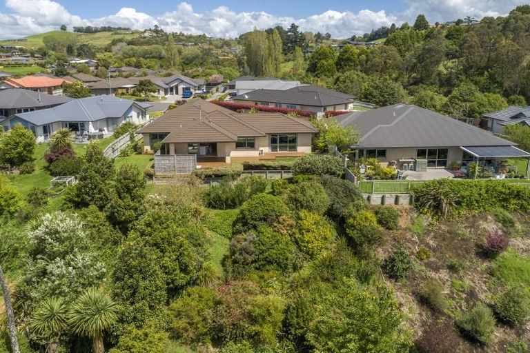 Photo of property in 156 Oteki Park Drive, Welcome Bay, Tauranga, 3112