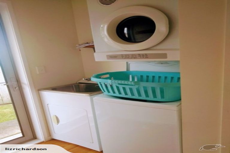 Photo of property in 44 Carthew Street, Okato, 4335