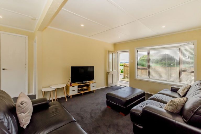 Photo of property in 22 Gavin Road, Raumati Beach, Paraparaumu, 5032