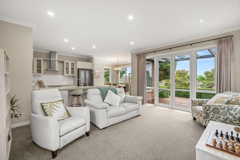 Photo of property in 24 Cotswold Place, Ohauiti, Tauranga, 3112
