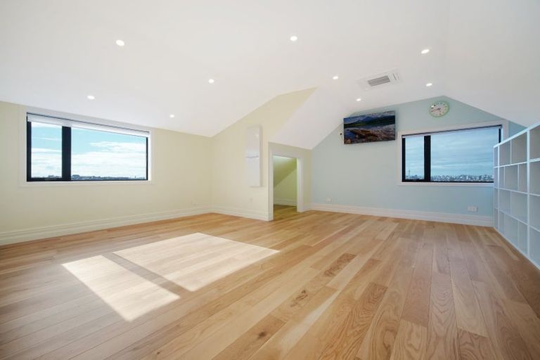 Photo of property in 64 Onetaunga Road, Chatswood, Auckland, 0626