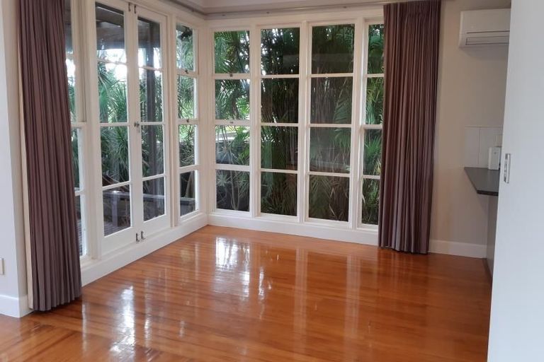 Photo of property in 82a Mcrobbie Road, Kingseat, Papakura, 2580