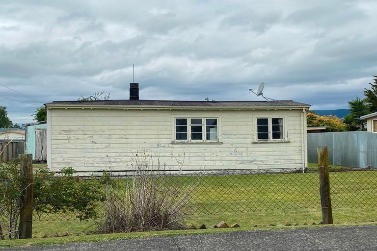 Photo of property in 24 Rangatira Drive, Mangakino, 3421