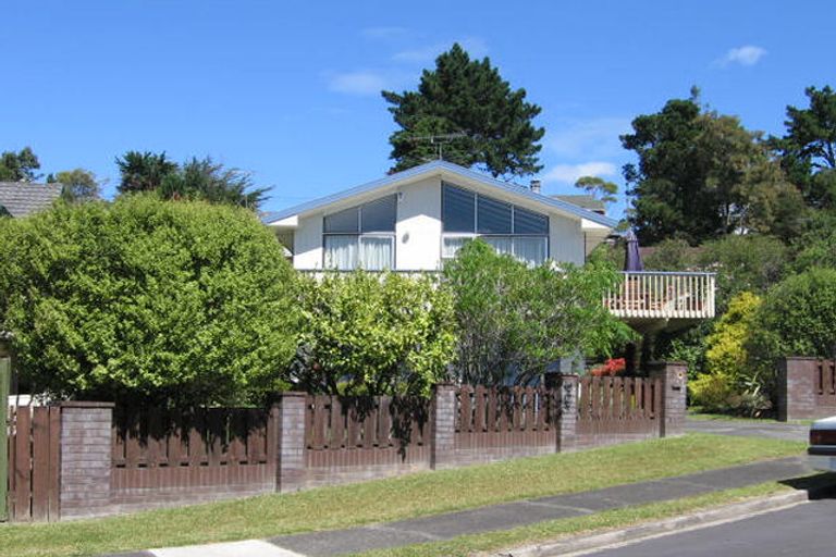 Photo of property in 3 Serrata Place, Browns Bay, Auckland, 0630