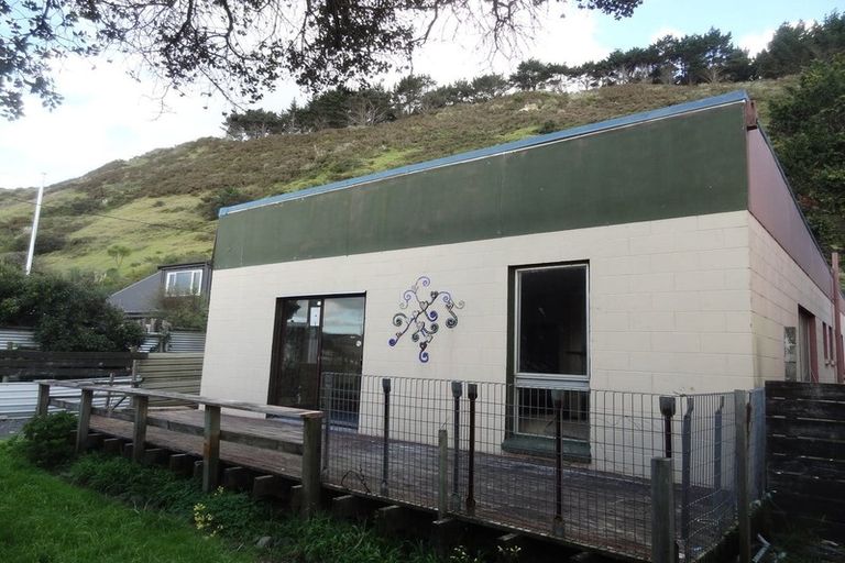 Photo of property in 125 Maunsell Road, Port Waikato, Tuakau, 2695