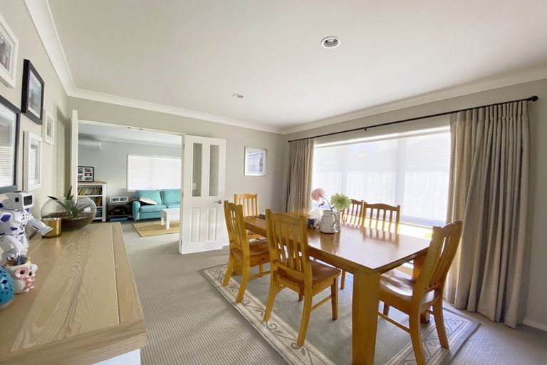 Photo of property in 9 Dunoon Close, Flat Bush, Auckland, 2016