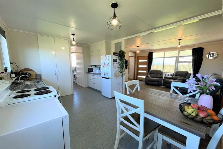 Photo of property in 39 Essex Street, Balclutha, 9230