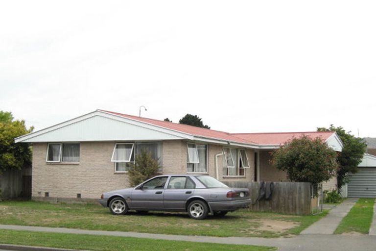 Photo of property in 24 Kuaka Crescent, Bromley, Christchurch, 8062