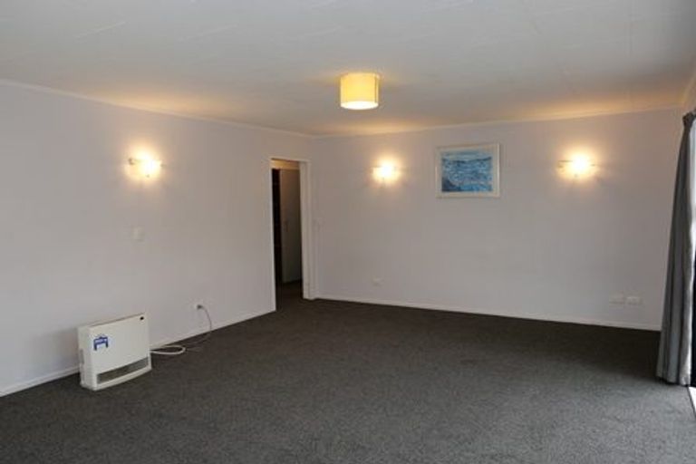 Photo of property in 110 Arawhata Road, Paraparaumu, 5032