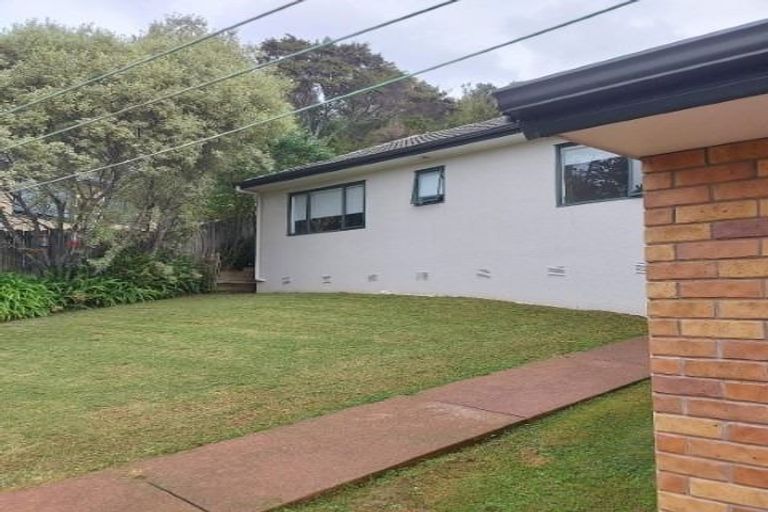 Photo of property in 58 Kate Sheppard Avenue, Torbay, Auckland, 0630