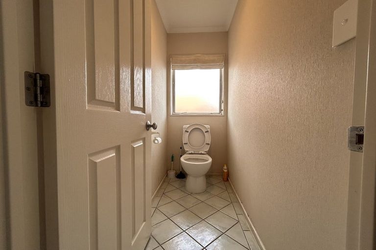 Photo of property in 74 Westerham Drive, Dannemora, Auckland, 2016