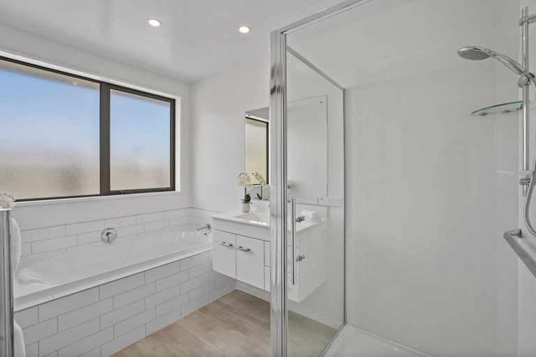 Photo of property in 38 Judge And Jury Drive, Lake Hayes, Queenstown, 9304