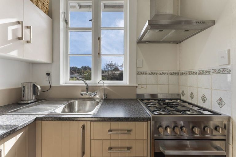 Photo of property in 13 Brook Street, Waiwhetu, Lower Hutt, 5010