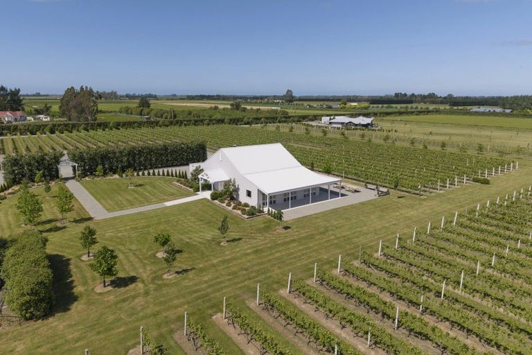 Photo of property in 22 Laings Road, Tinwald, Ashburton, 7775