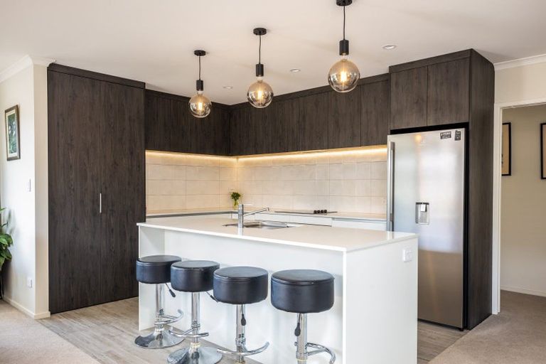 Photo of property in 12 Rehua Place, Waiwhakaiho, New Plymouth, 4312