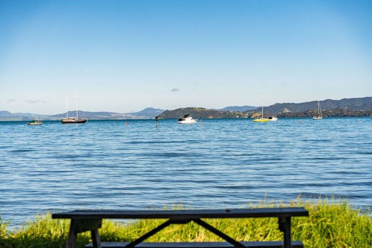 Photo of property in 6 Cornfoot Avenue, Whangarei Heads, Whangarei, 0174