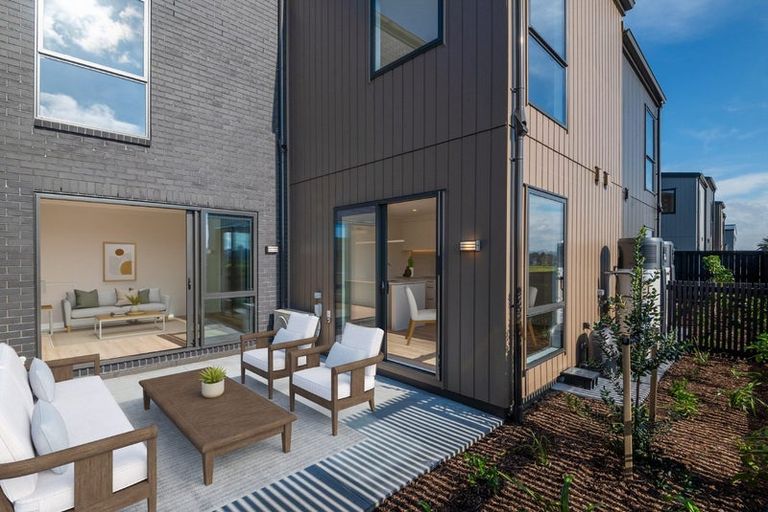 Photo of property in 12 Rauawa Lane, Hobsonville, 0616