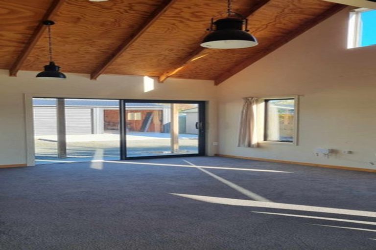 Photo of property in 44 Wylam Street, Waikaia, 9778