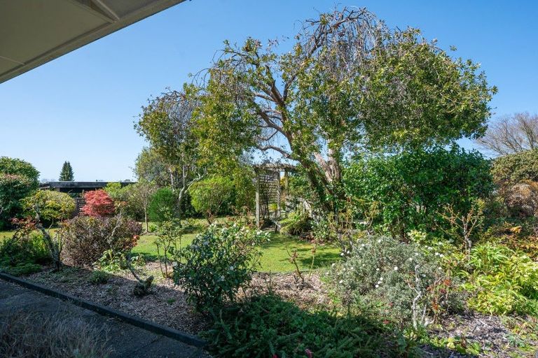 Photo of property in 9 Totaravale Street, Pukehangi, Rotorua, 3015