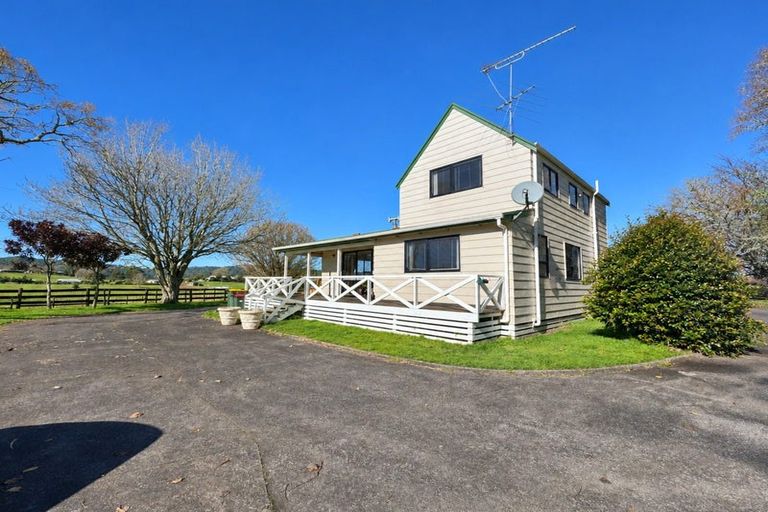 Photo of property in 211 White Road, Hunua, Papakura, 2583