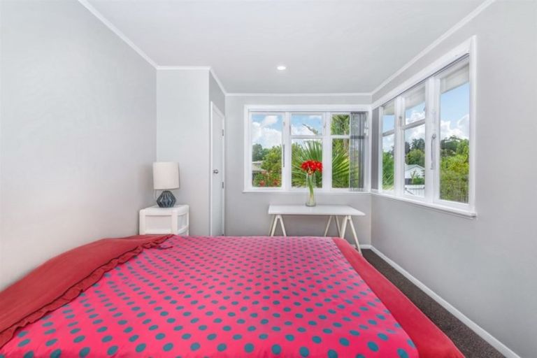 Photo of property in 121a Moire Road, West Harbour, Auckland, 0618