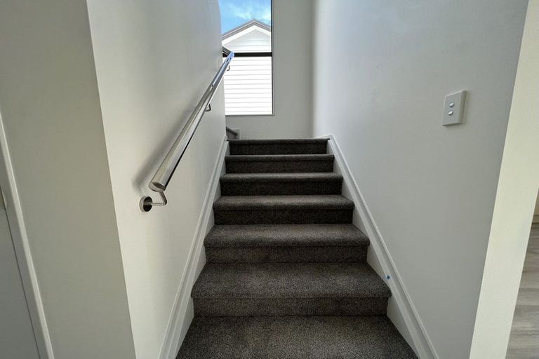 Photo of property in 12 Matukutureia Lane, Manurewa, Auckland, 2102