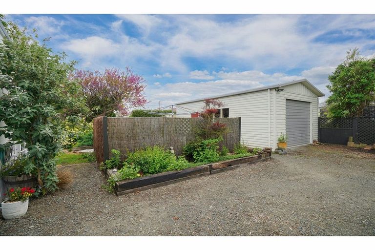 Photo of property in 102 Ross Street, Grasmere, Invercargill, 9810