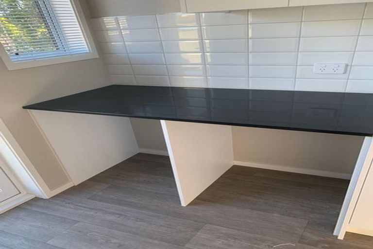 Photo of property in 15 Babington Place, Torbay, Auckland, 0630