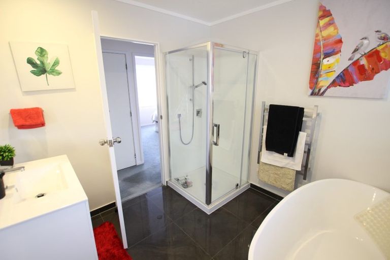 Photo of property in 1 Urban Grove, Ranui, Auckland, 0612