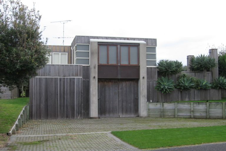 Photo of property in 11 St Anne Place, Omaha, 0986