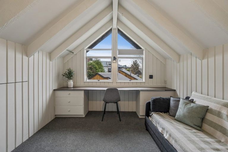 Photo of property in 21 Watts Road, Fernhill, Queenstown, 9300