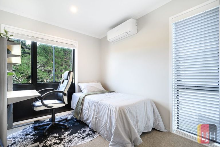 Photo of property in 6 Kauri Amber Road, Westgate, Auckland, 0614