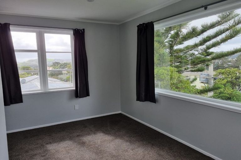 Photo of property in 100 Gear Terrace, Ranui, Porirua, 5024