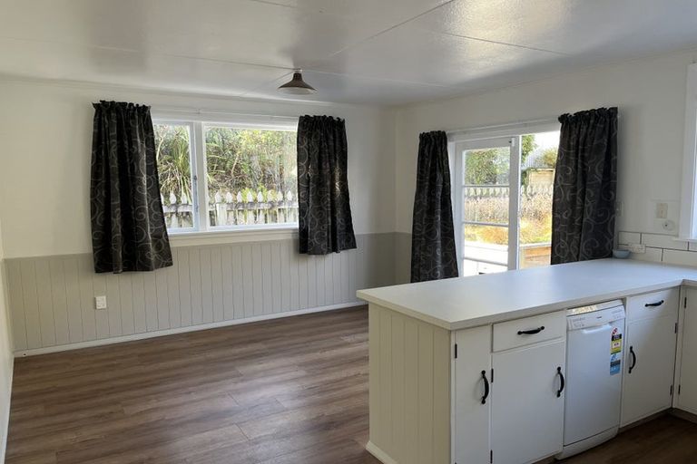 Photo of property in 94a Waikawa Road, Picton, 7220