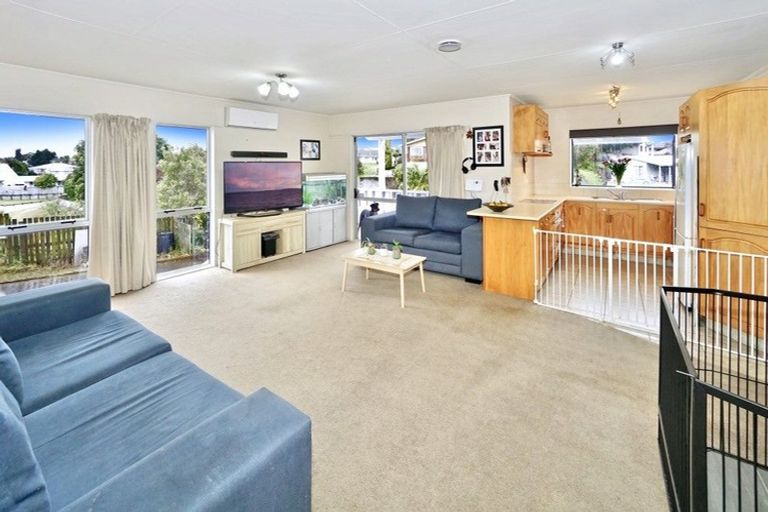 Photo of property in 9 Milsom Place, Te Puke, 3119