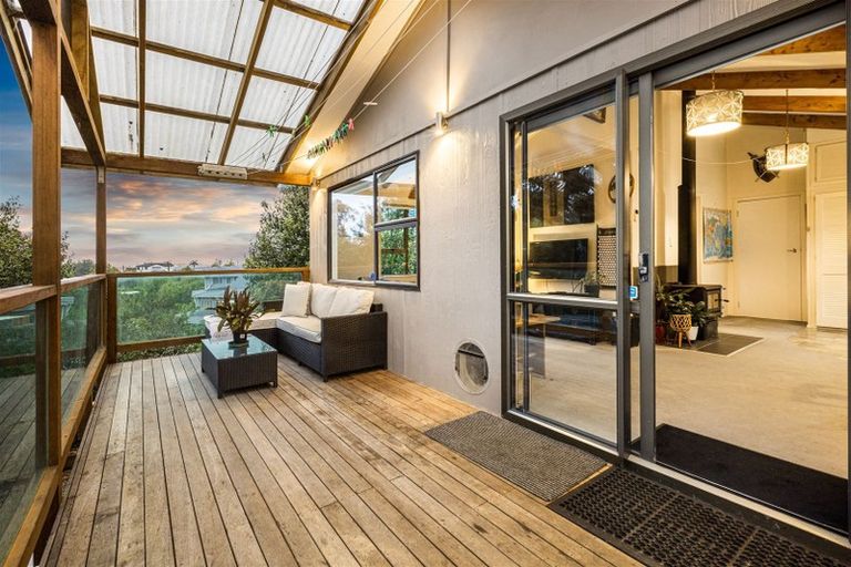 Photo of property in 43 Lonely Track Road, Fairview Heights, Auckland, 0632