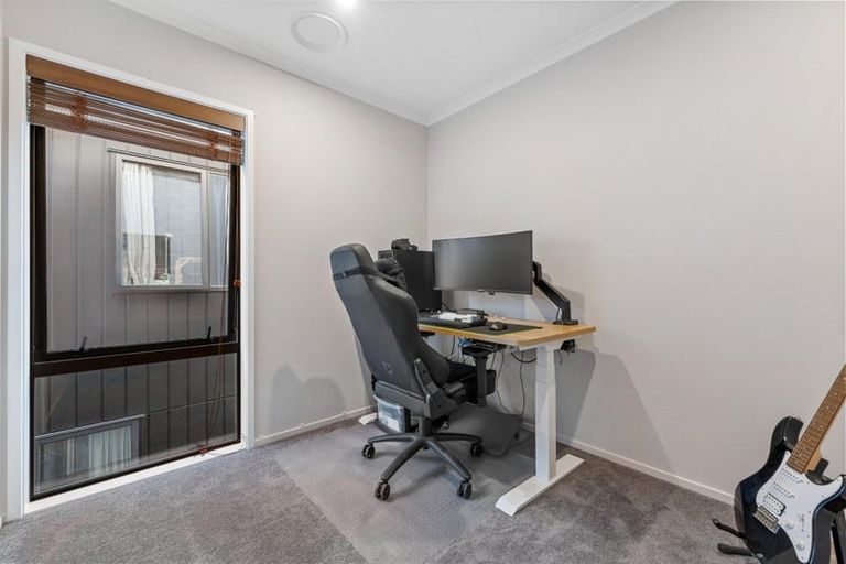 Photo of property in 4 Kapia Road, Westgate, Auckland, 0614