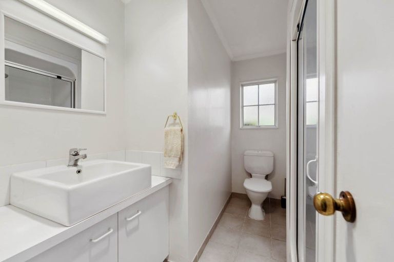 Photo of property in 15a Puriri Street, Hilltop, Taupo, 3330