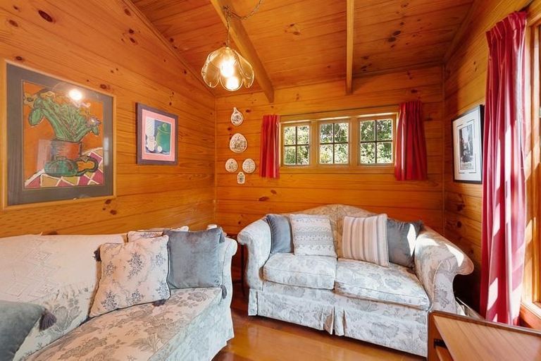 Photo of property in 29 Sale Street, Ross, 7812