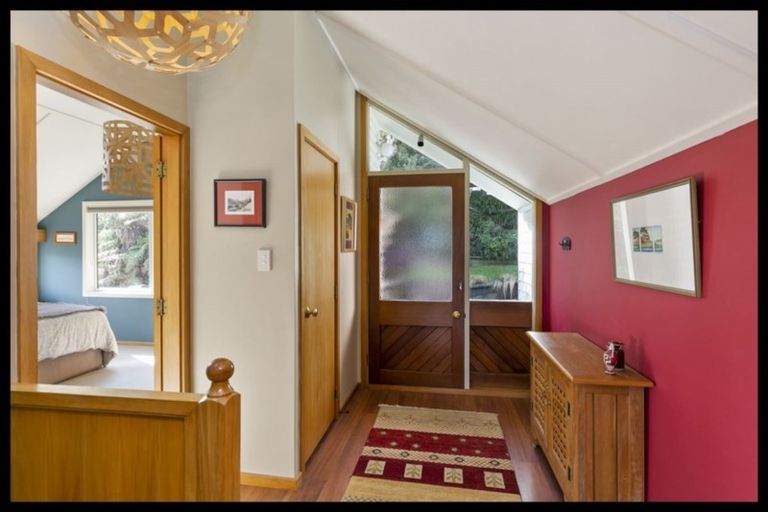 Photo of property in 4 Clive Road, Khandallah, Wellington, 6035