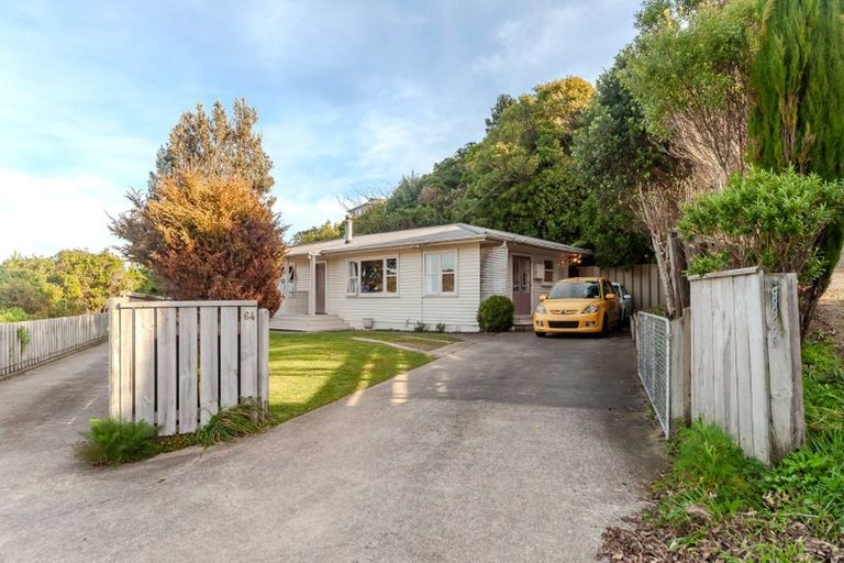 Photo of property in 64 Salford Street, Newlands, Wellington, 6037