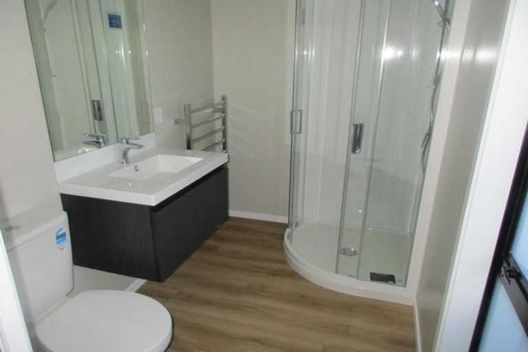 Photo of property in 30 Koru Loop, Paraparaumu, 5032