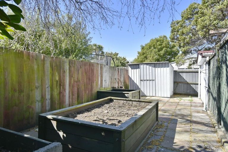 Photo of property in 910 Avonside Drive, Avondale, Christchurch, 8061